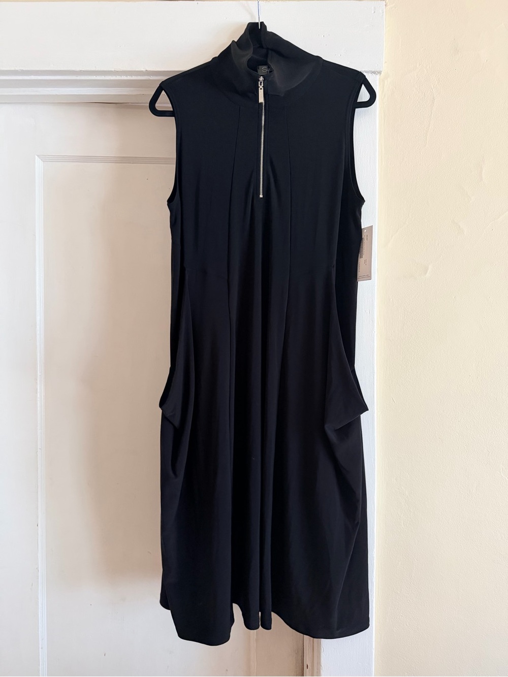 Sympli Sleeveless Double Take Black Midi Dress Size 14 NWT
